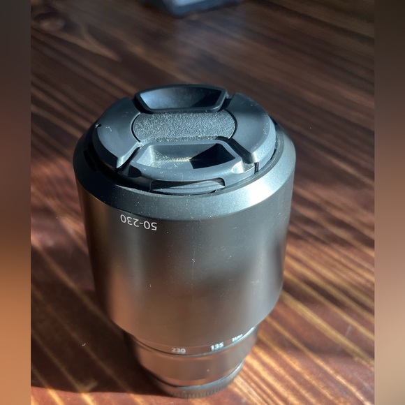 Fujifilm X Mount 50-230mm Zoom Lens - Picture 3 of 6